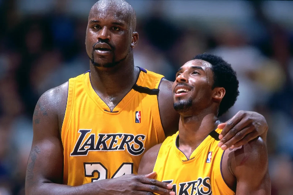 2 年 1600 万捡到奥尼尔替身！湖人悍将狂吃饼，20+14 统治篮下，成冲冠隐形核武