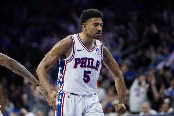 联盟权力洗牌！快船 5 换 1 豪赌震动全联盟，格莱姆斯孤胆抗敌，雷霆青春风暴剑指王朝