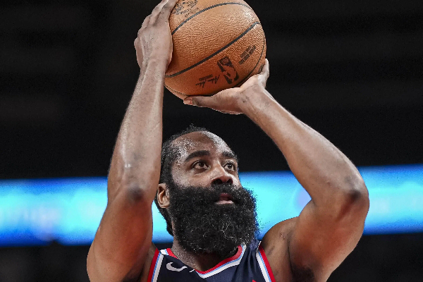 极致拉扯!阿门准三双硬刚哈登 申京 22+15+5+4 封神 火箭 2 分绝杀快船