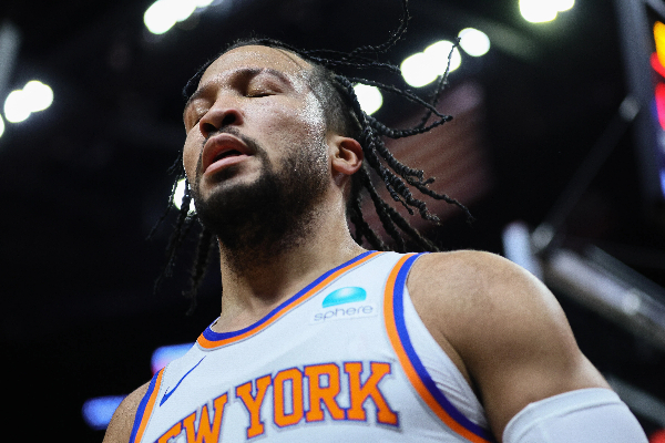 现役铁人封神！布伦森600场连战独占鳌头，尼克斯54分血洗篮网，德比战成单边秀