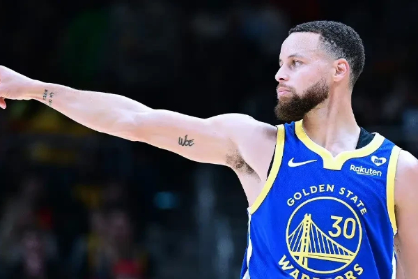 封神之夜狂砍40分！打服库里的场均17+6悍将，火箭速签锁冲冠希望